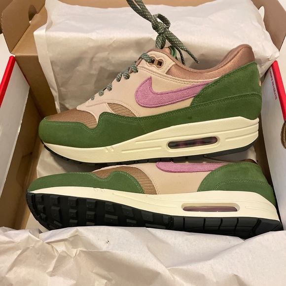 NIKE MENS AIR MAX 1 NH TREELINE SIZE 9.5. Worn once. - Picture 2 of 5